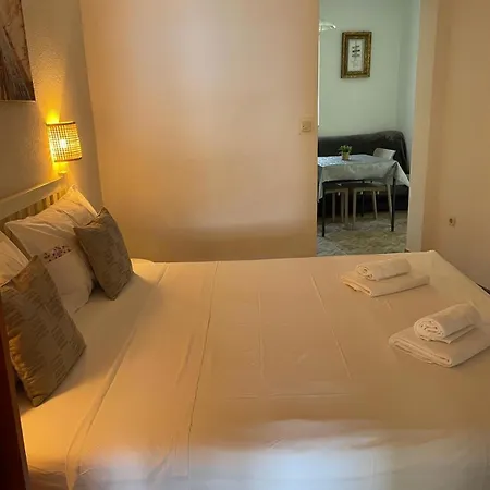 Apartments With A Parking Space Zivogosce - Blato, Makarska - 22253 Podgora Room photo