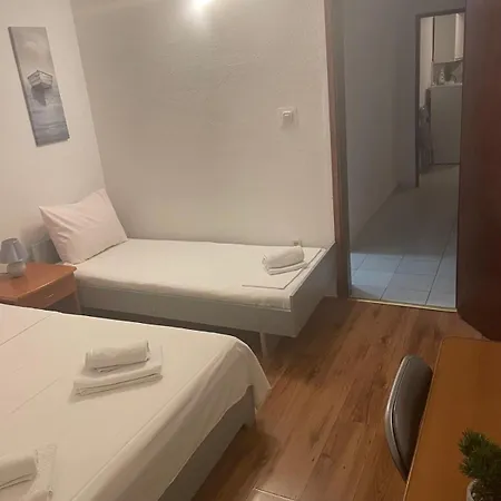Apartments With A Parking Space Zivogosce - Blato, Makarska - 22253 Podgora Room photo