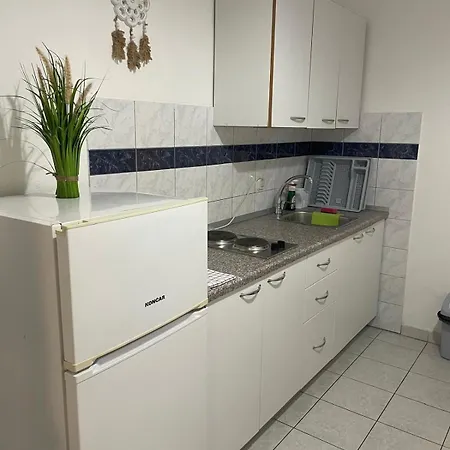 Apartments With A Parking Space Zivogosce - Blato, Makarska - 22253 Podgora Exterior photo