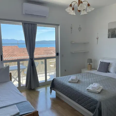 Apartments With A Parking Space Zivogosce - Blato, Makarska - 22253 Podgora Exterior photo